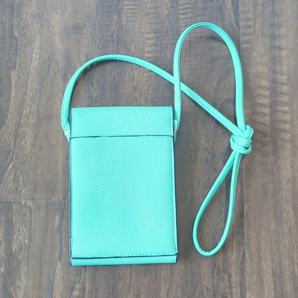 Leather Like Crossbody Handbag Snap Closure Silver Hardware - Picture 2 of 4